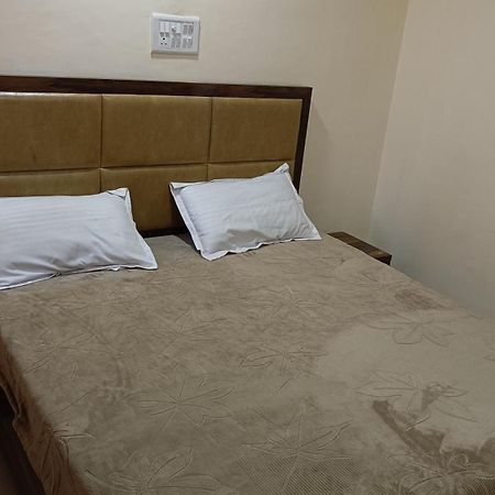 Divine Residency Hotel Navi Mumbai Buitenkant foto