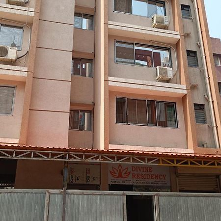 Divine Residency Hotel Navi Mumbai Buitenkant foto
